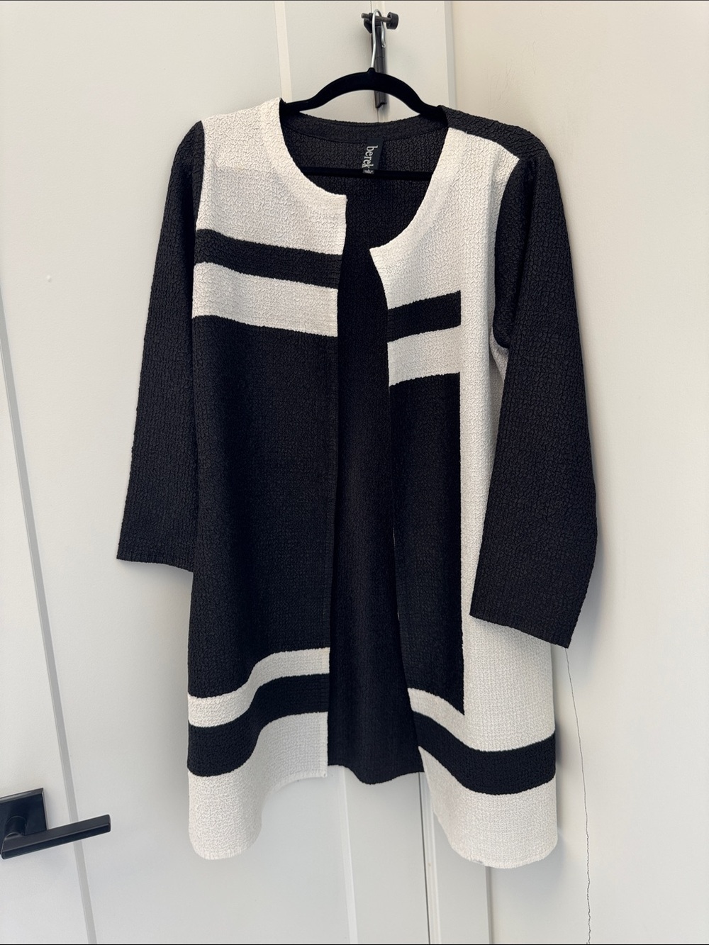 berek Black and White Open-Front Knit Cardigan
